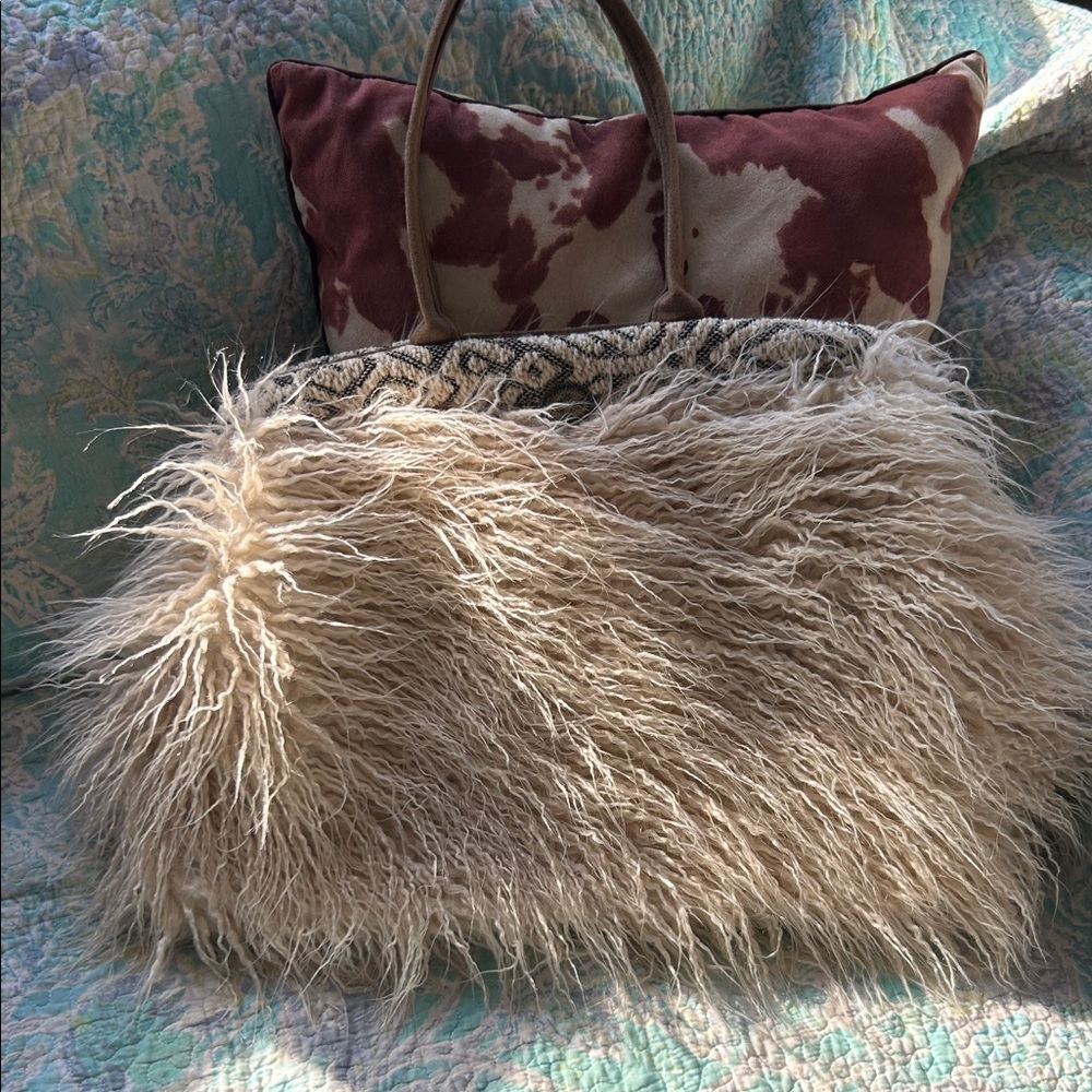 ATENTI. lama hair large tote